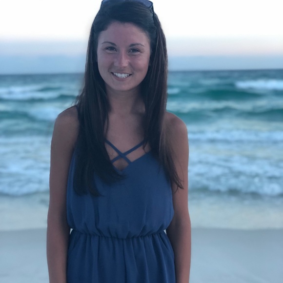 Meet your Posher, Rebecca - Picture 3 of 3